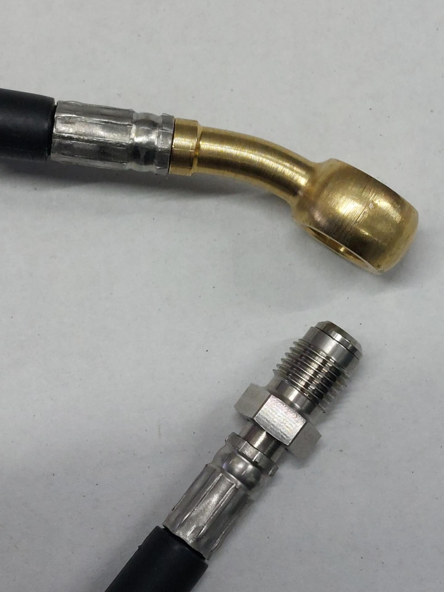 remleiding 1850mm M10x1 buitendraad/banjo-oog gebogen