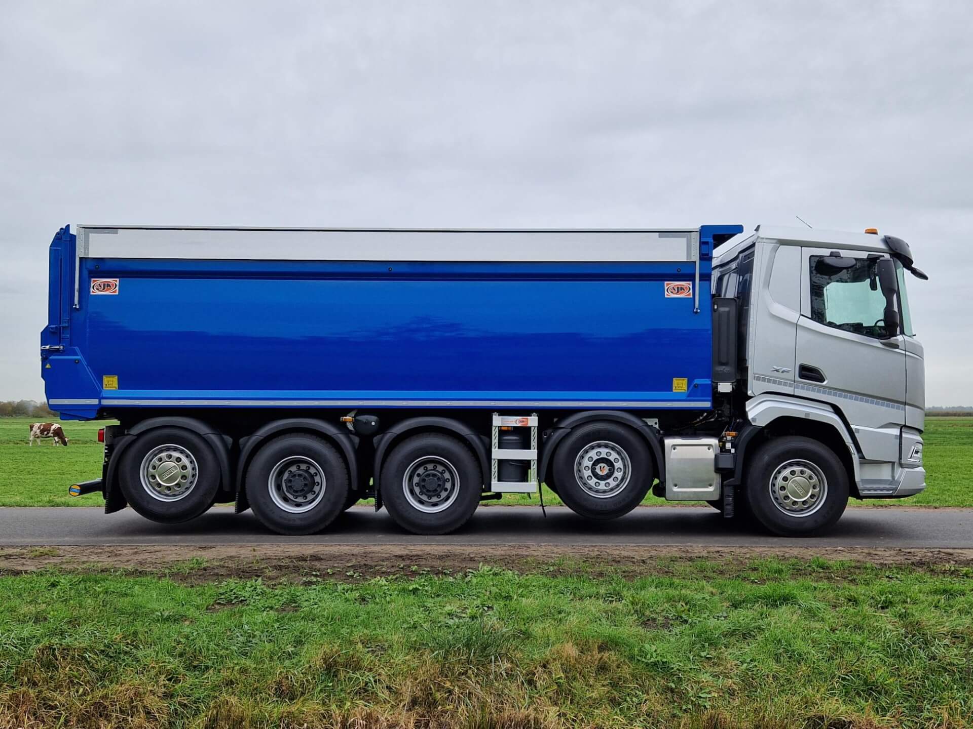 DAF 10x4 van de Kamp met AJK rz