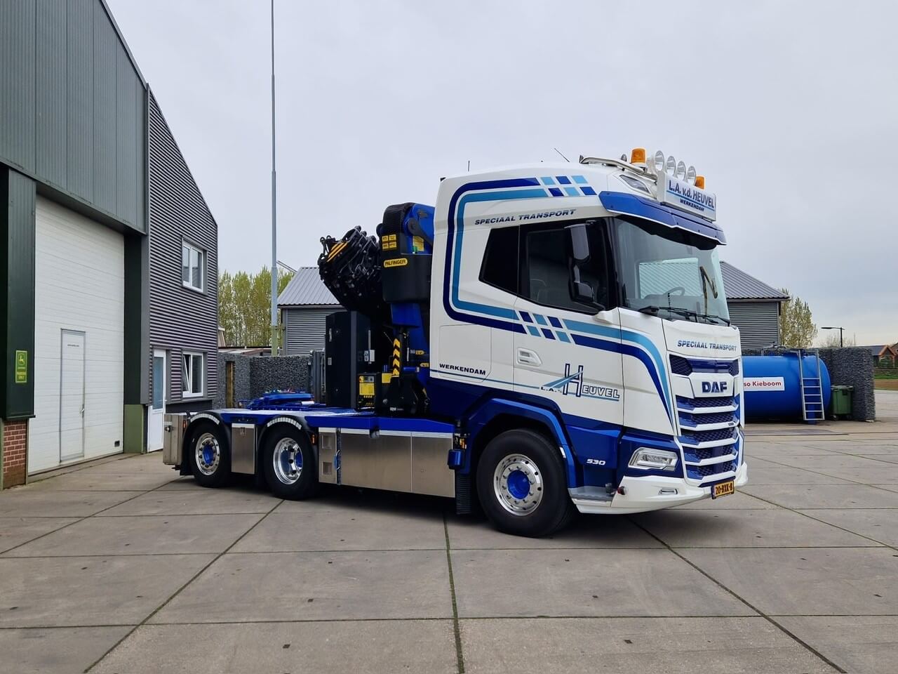 DAF 6x2 Wide-Spread_PALFINGER_PK 65002_vd-Heuvel rv