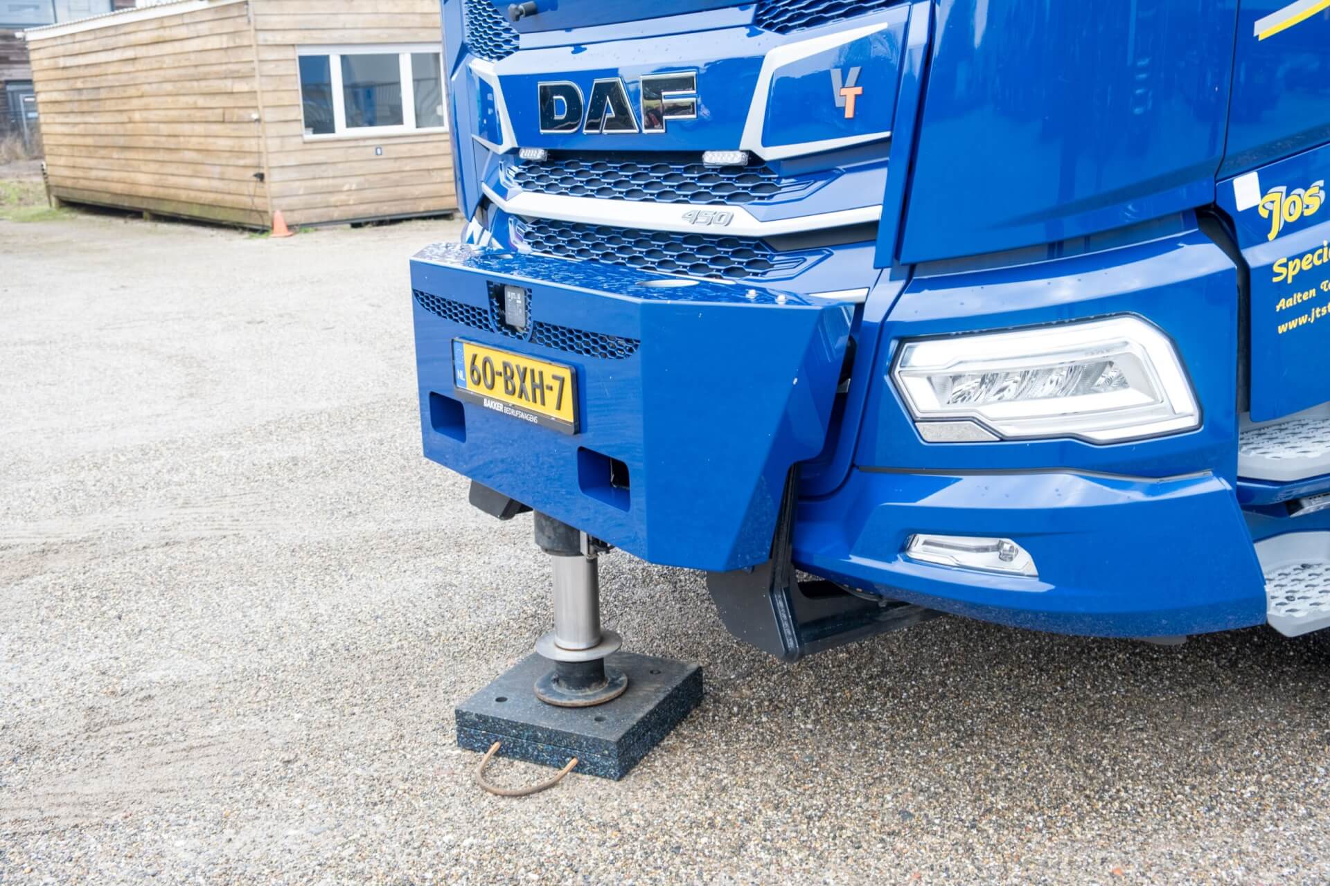 .DAF-8x2_Wide-Spread_Jos_Tolkamp_HMF 9520-OK6 front poot