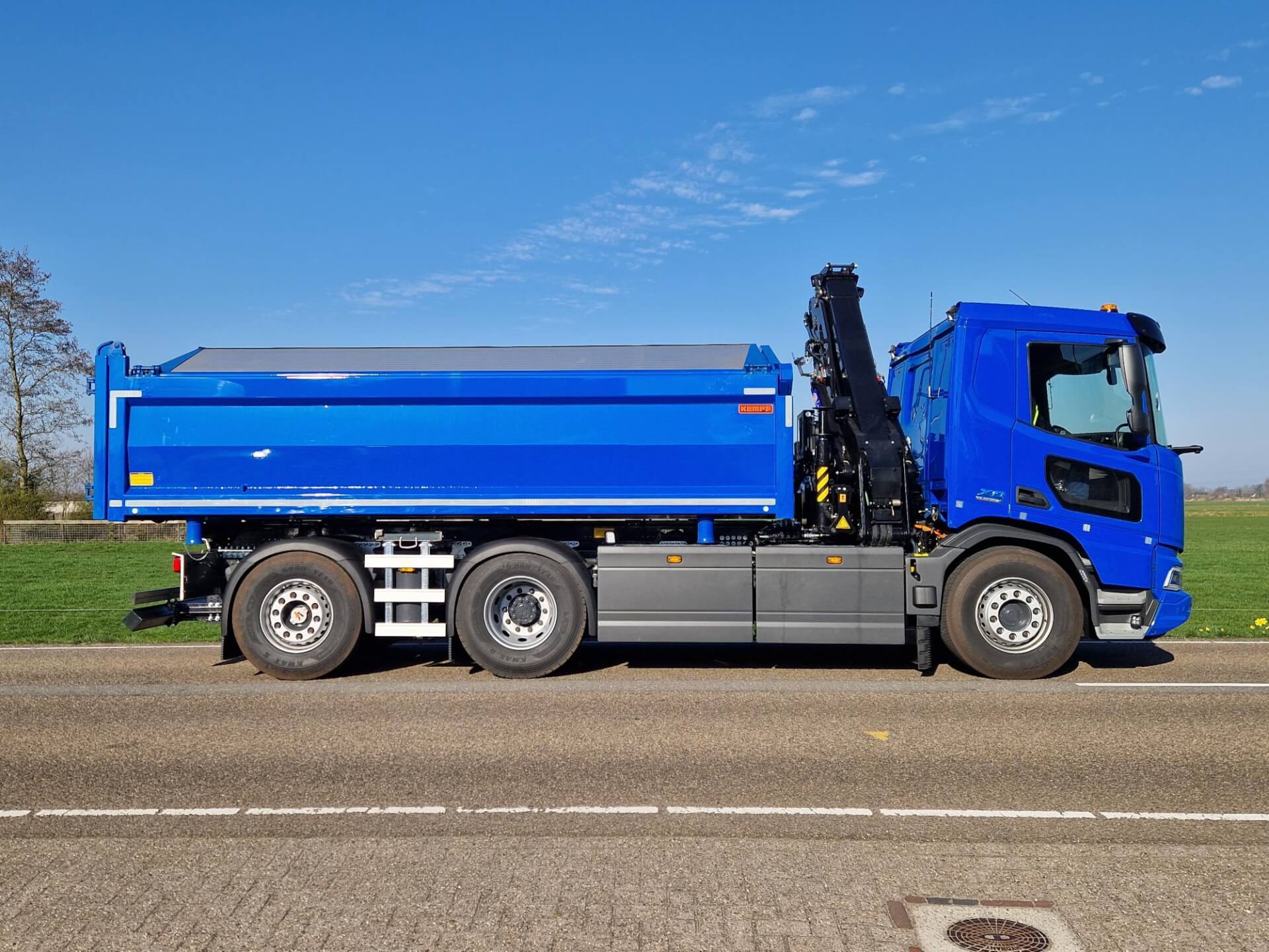 DAF e-XD FAN_6x2_Wide-Spread_HMF_Van-Berkel rz