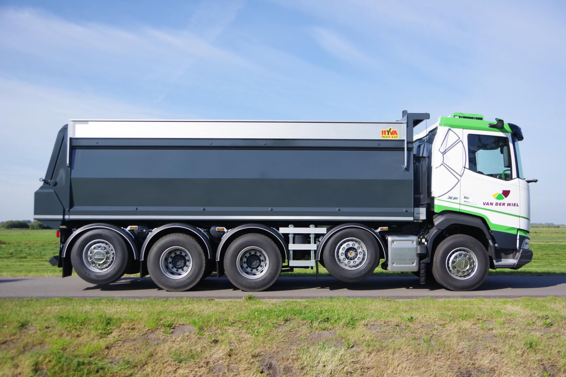 DAF_10x4_Wiel van de HYVA-kipper rz