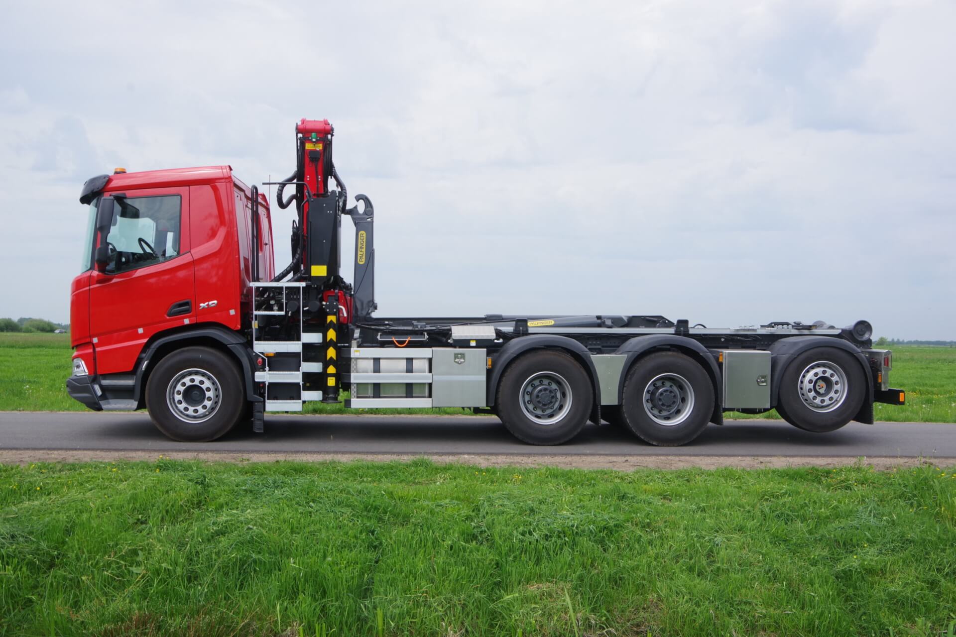 DAF_FAW_Wide-Spread_Pallift_Q200Z lz
