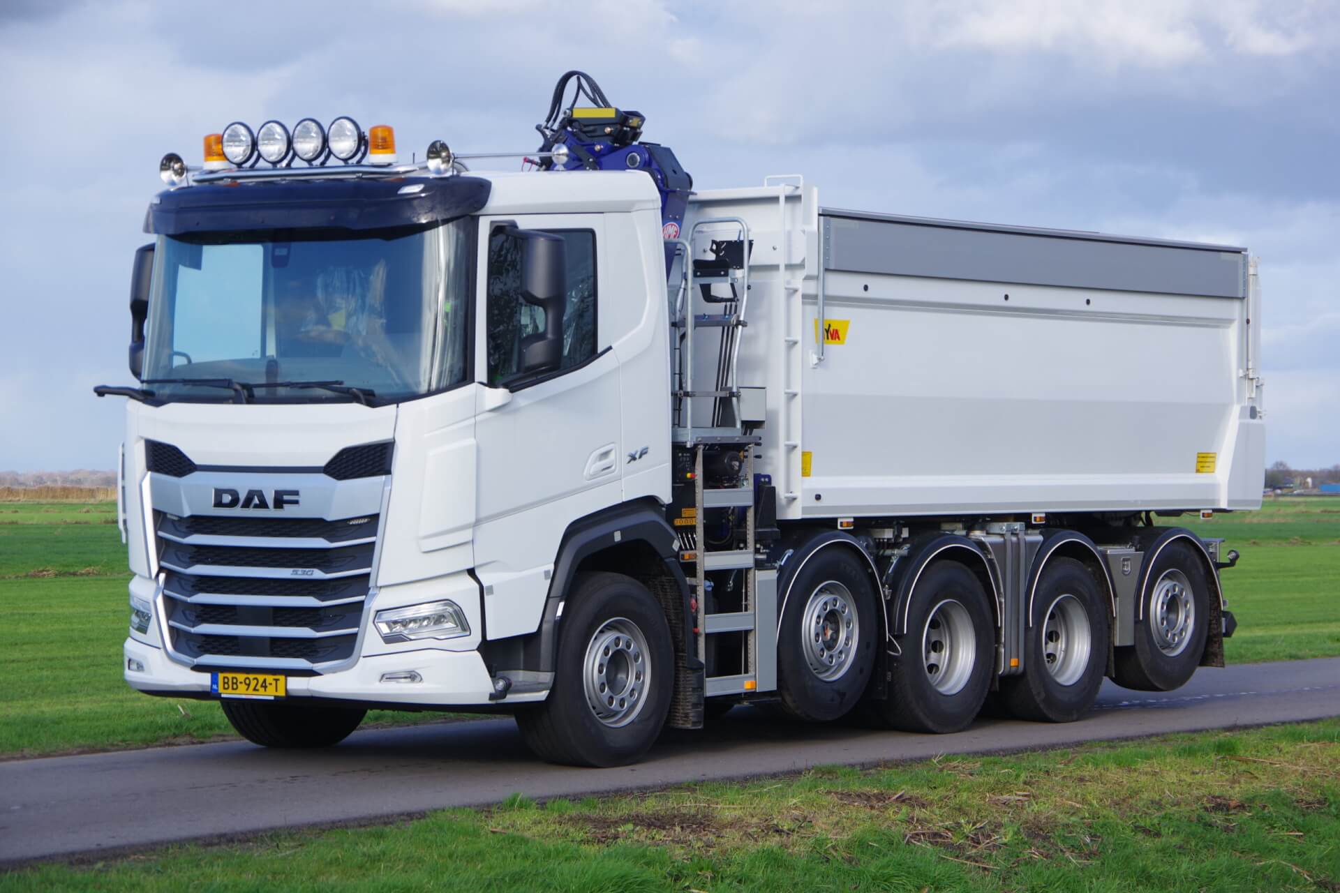 DAF_XF_10x4_Quadro_HMF_Buitengewoon lv 2