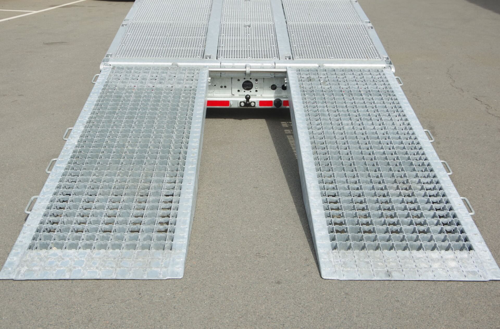 DOMEX-oprijgoten 2.800 x 900 mm breed open 1