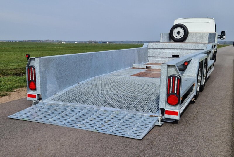 Daily met Superdiep zakstand