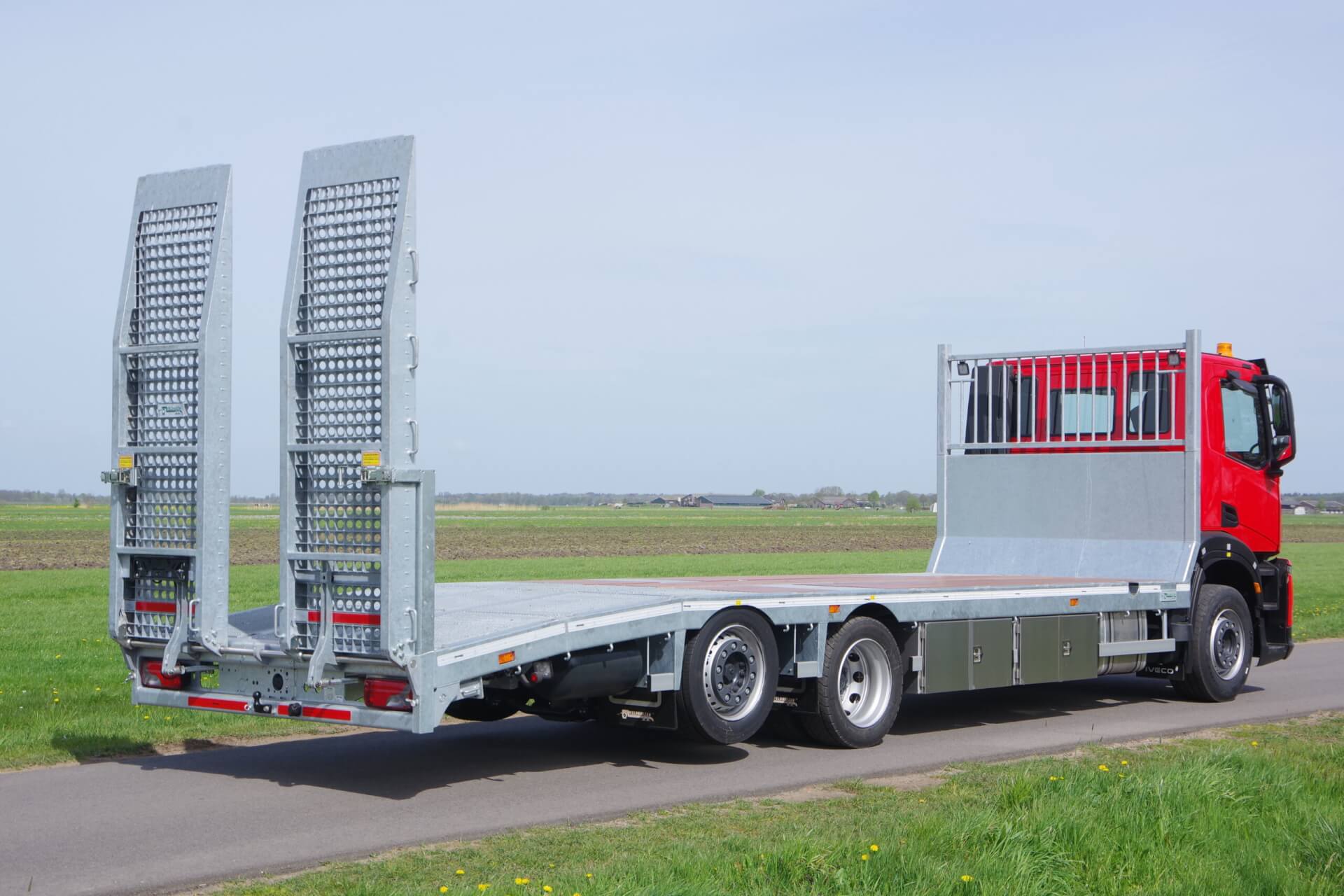 IVECO_S-WAY_oprijwagen_MAMMOET_8,5m RA 1
