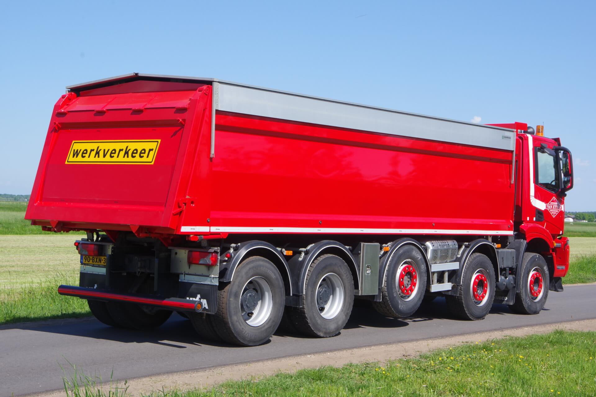IVECO_T-Way_10x4_midlift_baggerkipper _van Etten ra