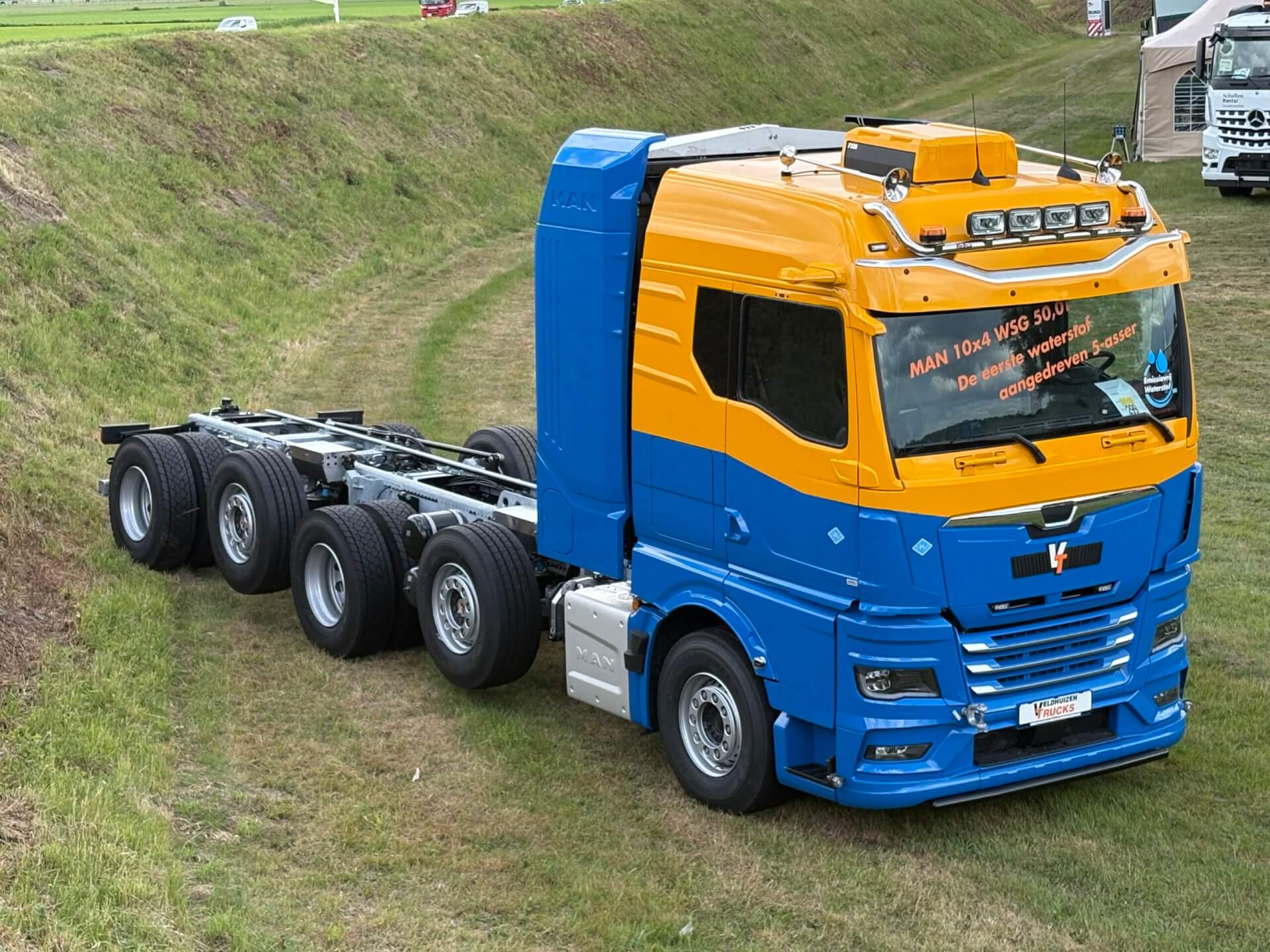 MAN 10x4 Wide-Spread 10x4 rechts