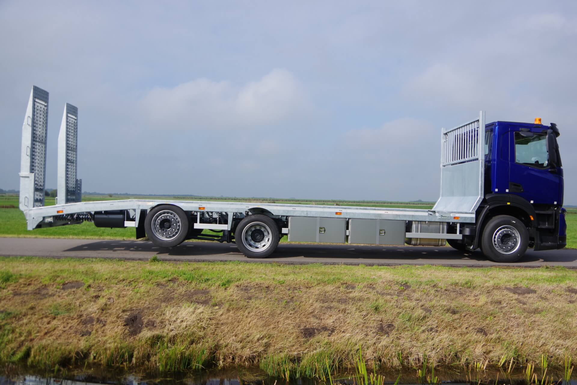 Oprij S-Way 32-90 Metalic blauw zv rz