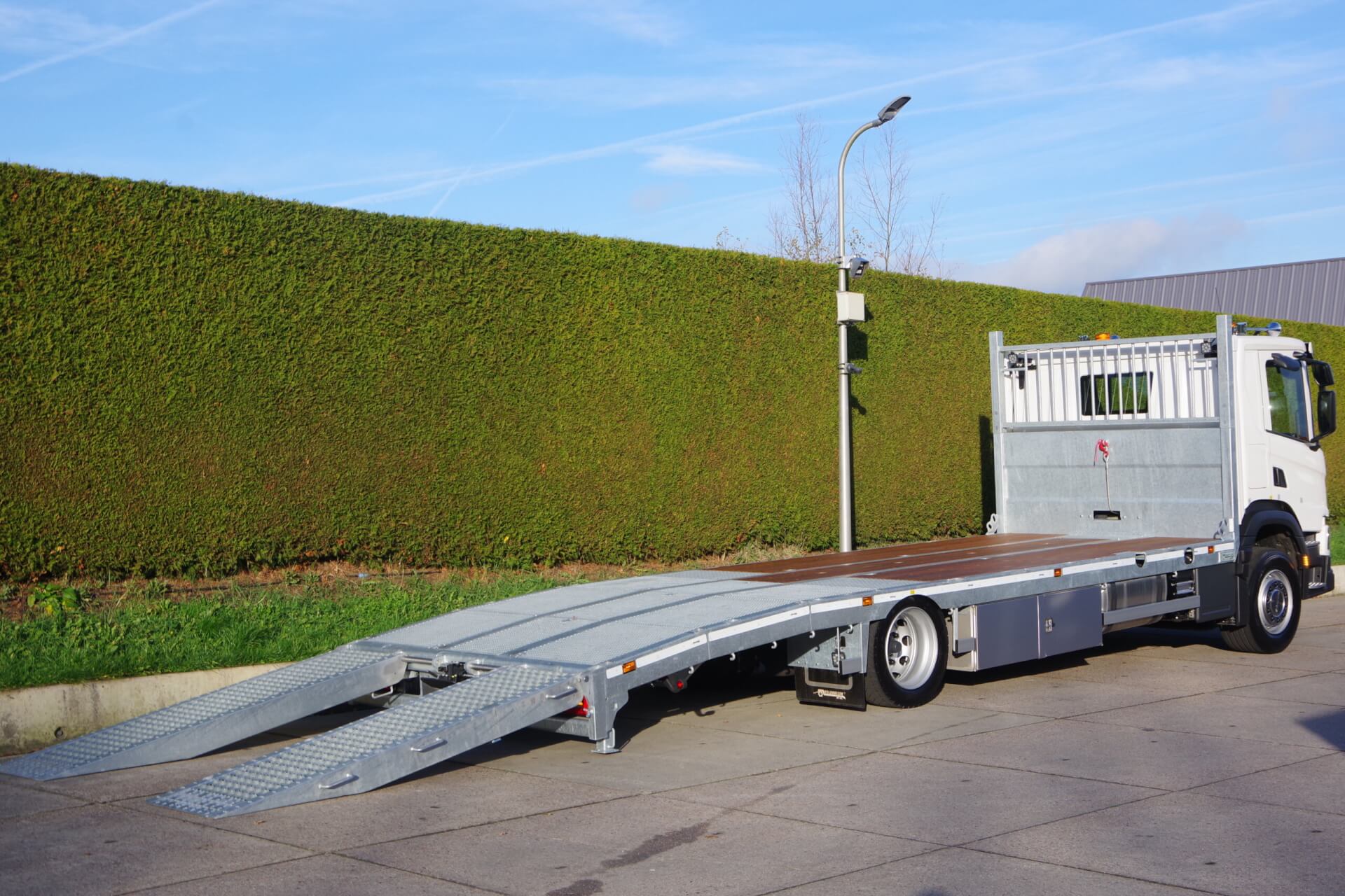 OprijSCANIA 22-75 2,5m roostervloer ''DOMEX'' roostergoten open ra 1