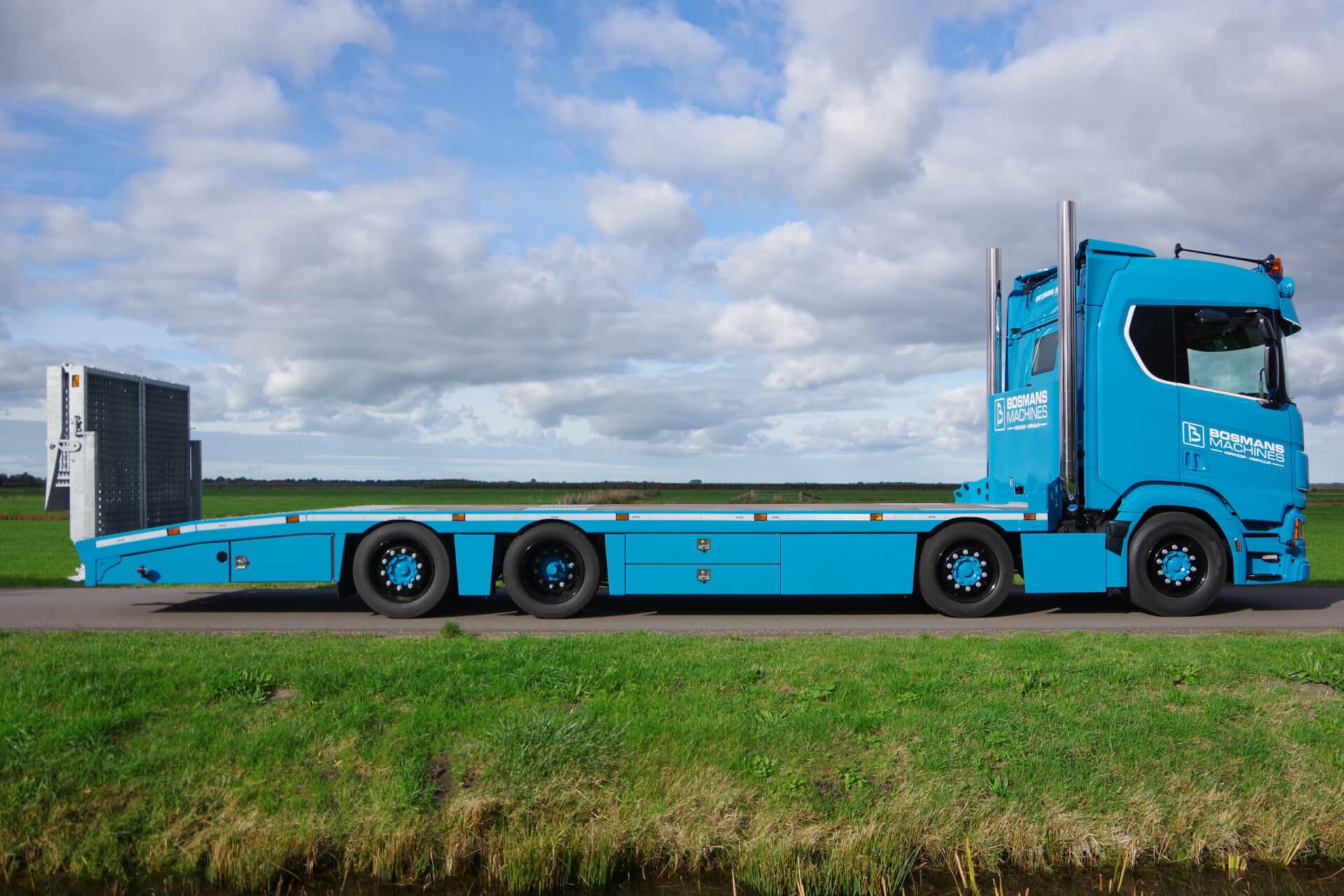 OprijSCANIA 37-88 Bosmans Machines rz