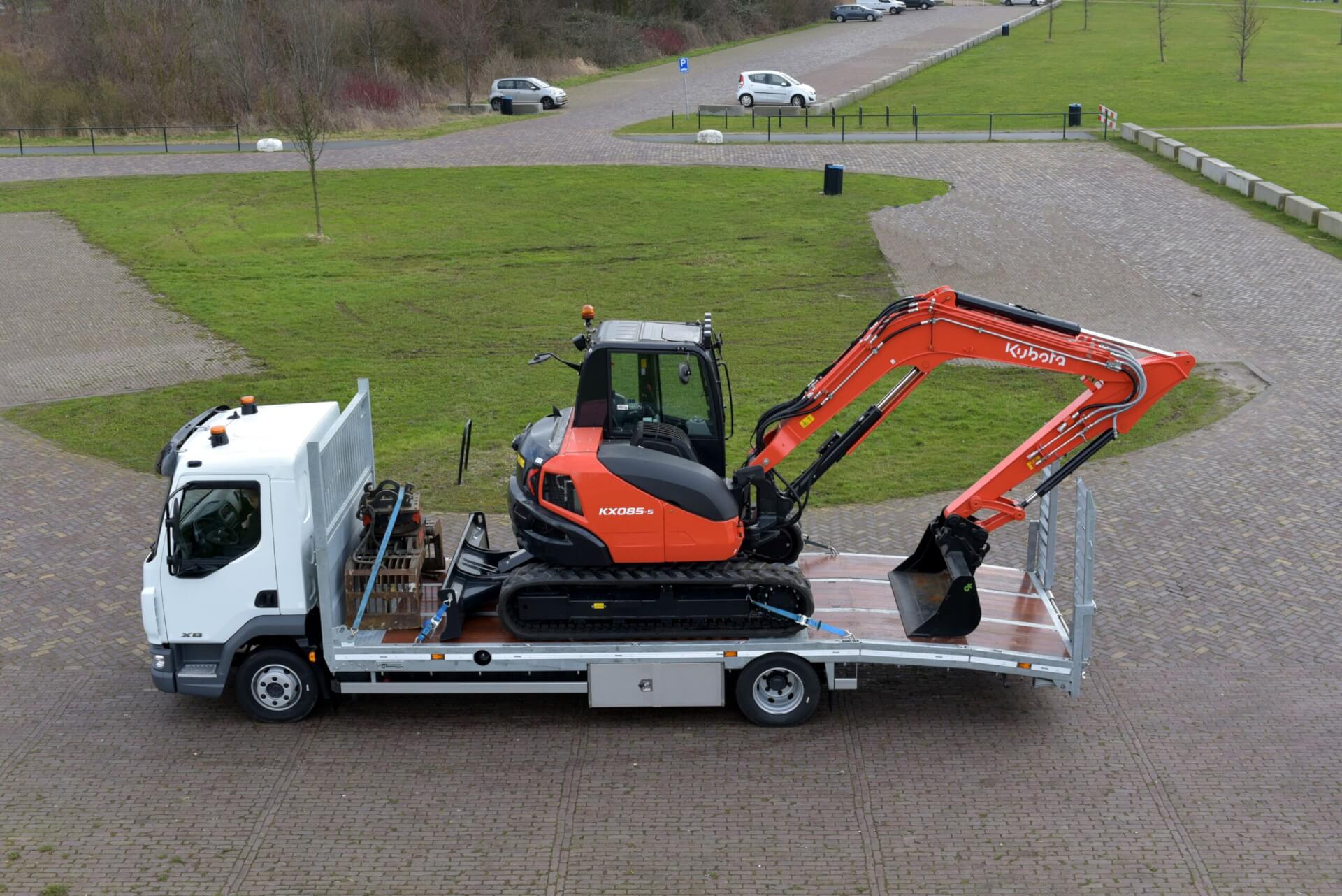 .OprijXB 16-68 met Kubota KX-085-5 l Hoog