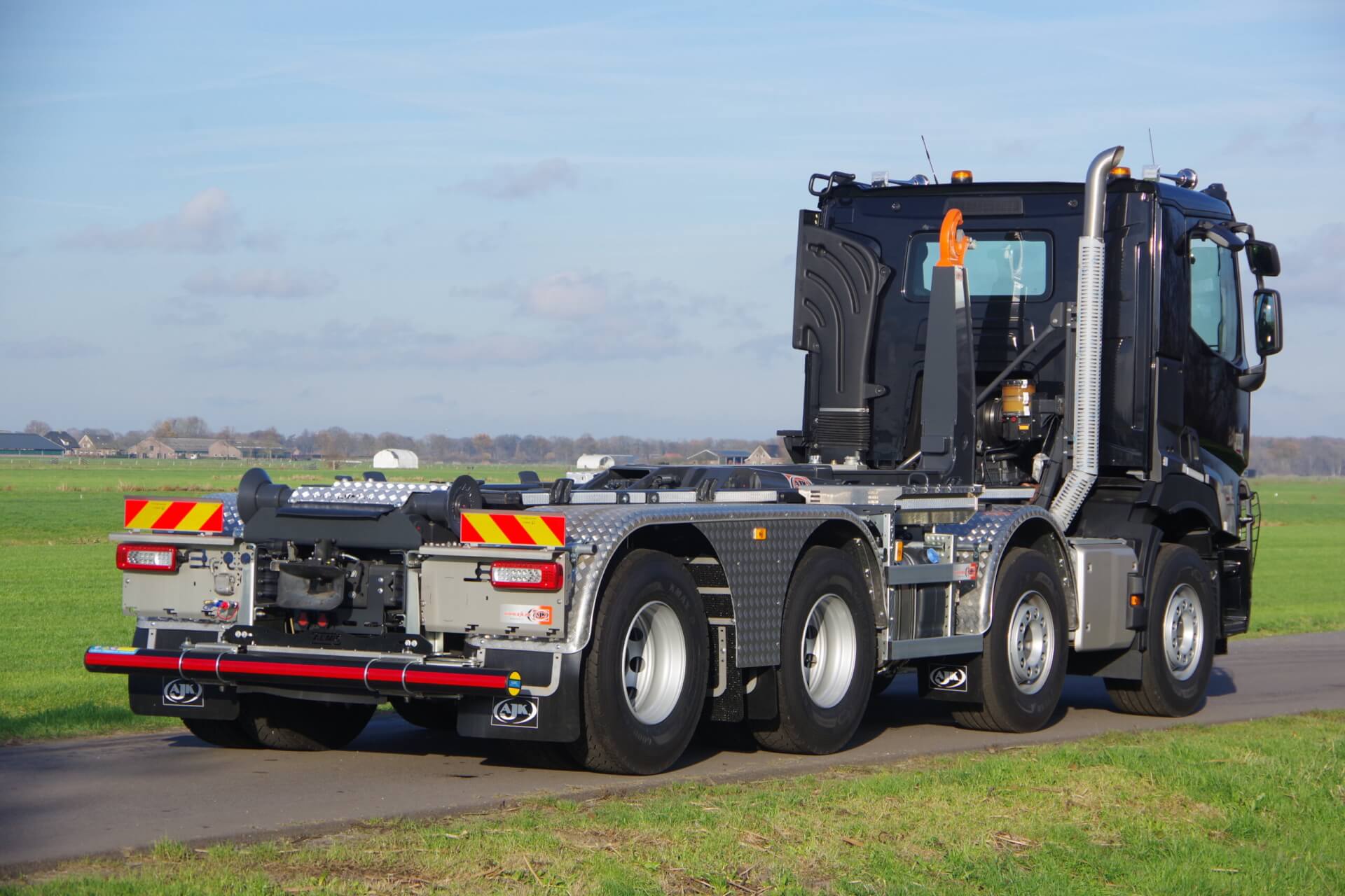 RENAULT_T530 _8x4_Wide-Spread 30T AJK-haakarm ra 3