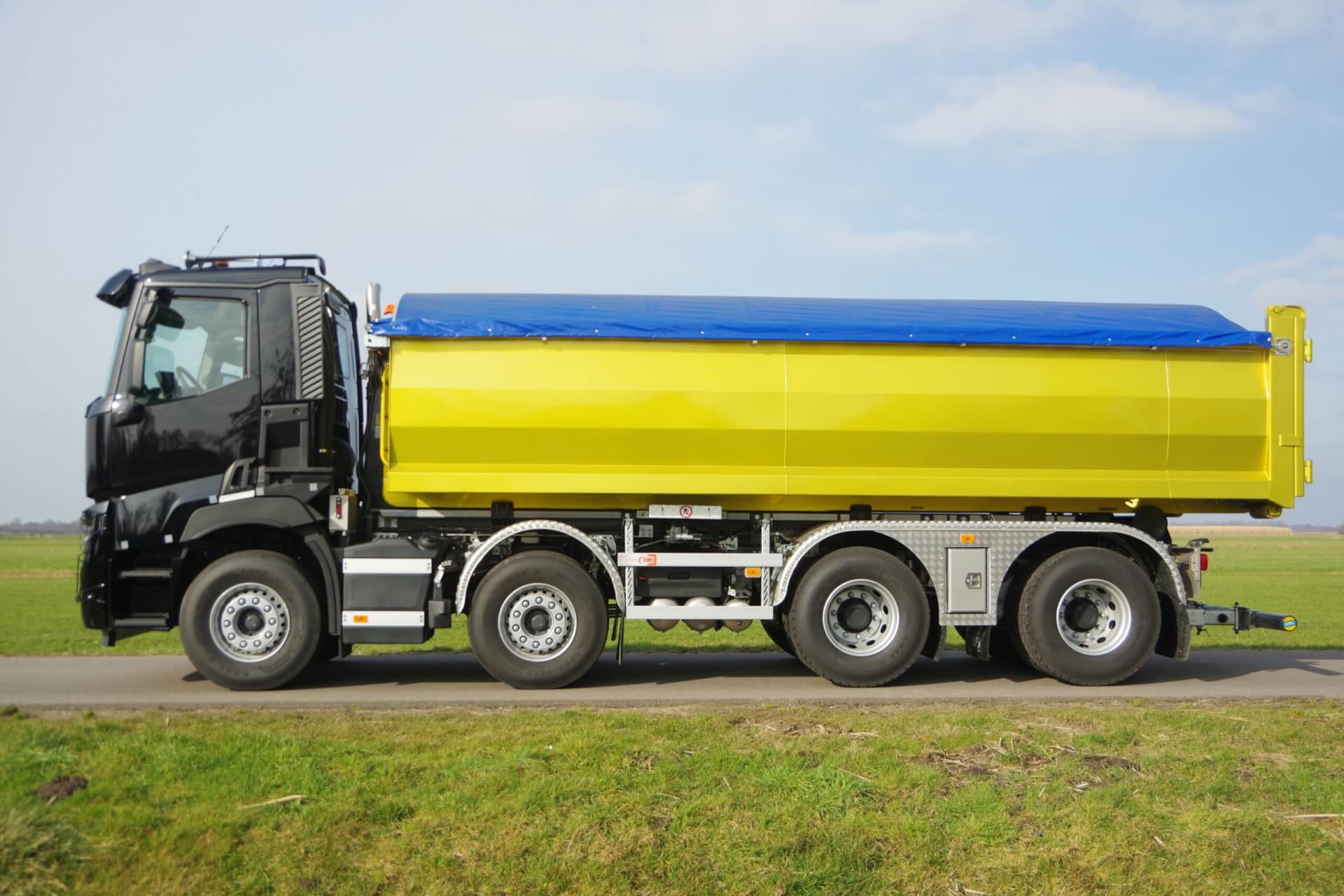 RENAULT_T530 _8x4_Wide-Spread gouden container lz 2