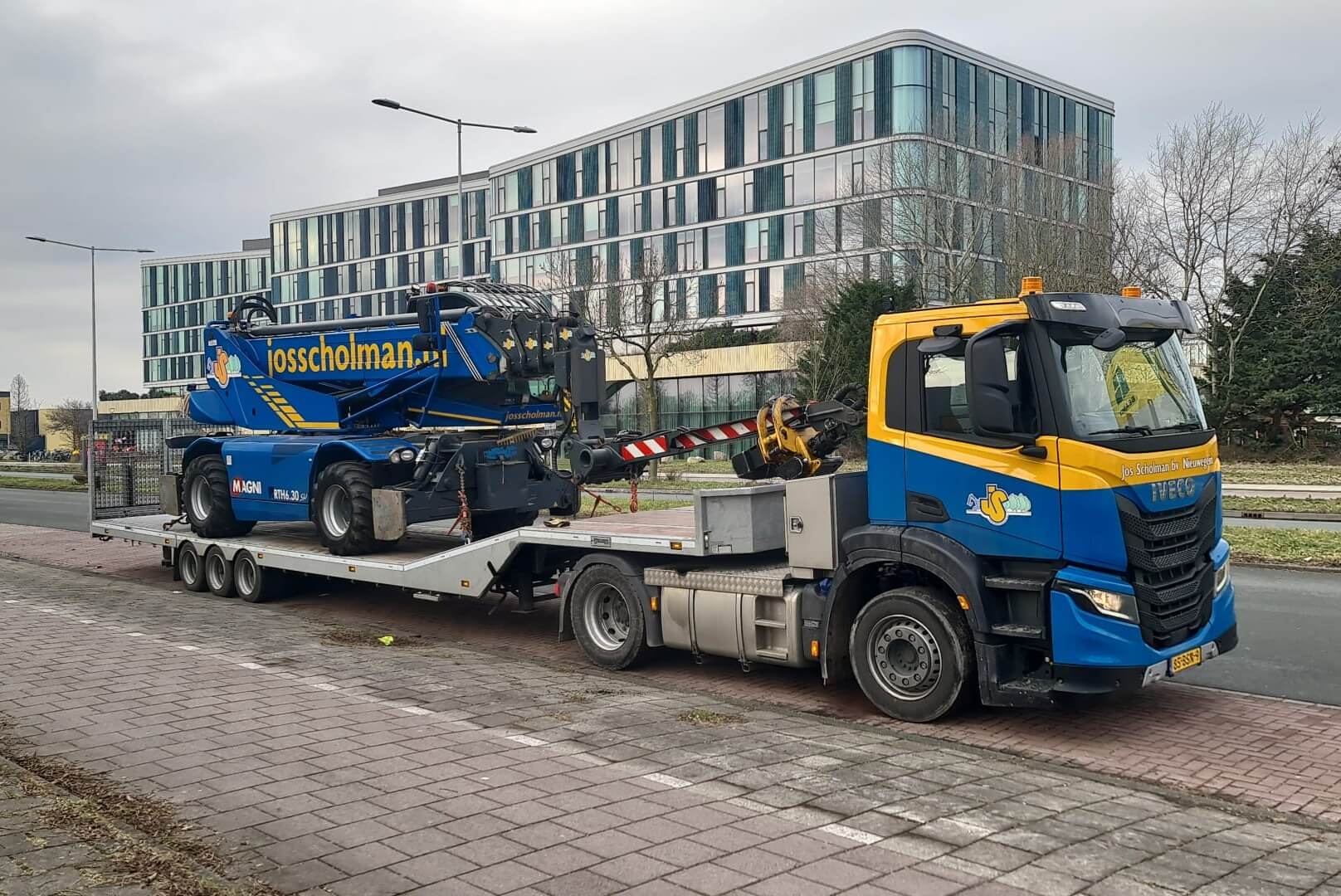 S-Way met 30 T kniksemi MAGNI lv