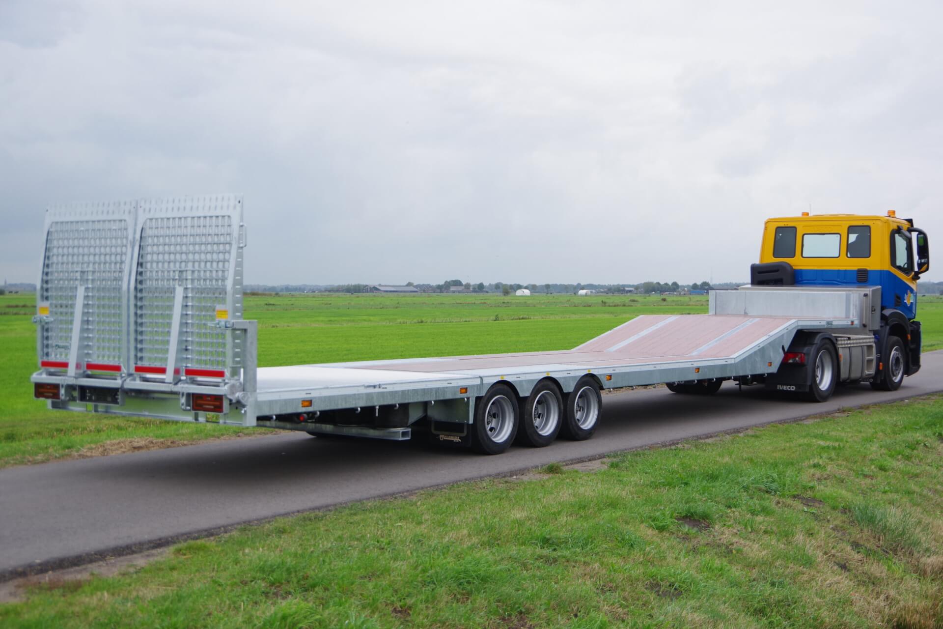 S-Way met 30 T kniksemi ra