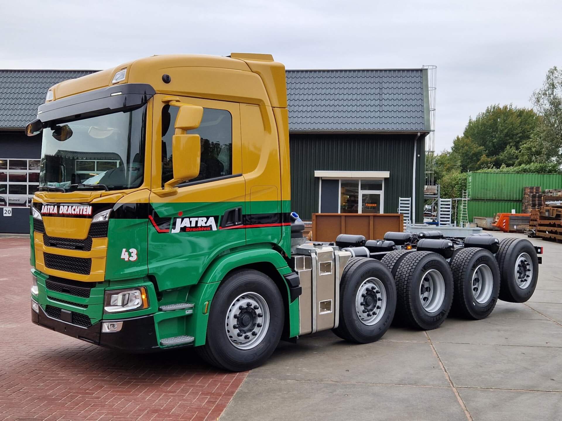 SCANIA 10x4 Quadro JATRA 1