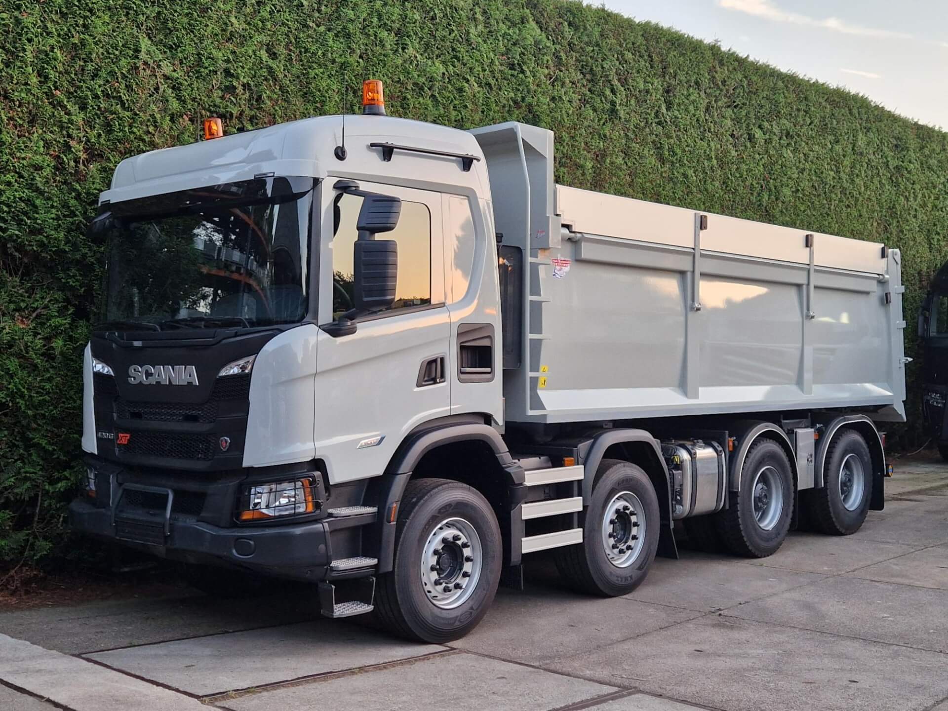 SCANIA 8x4 Wide-Spread lv