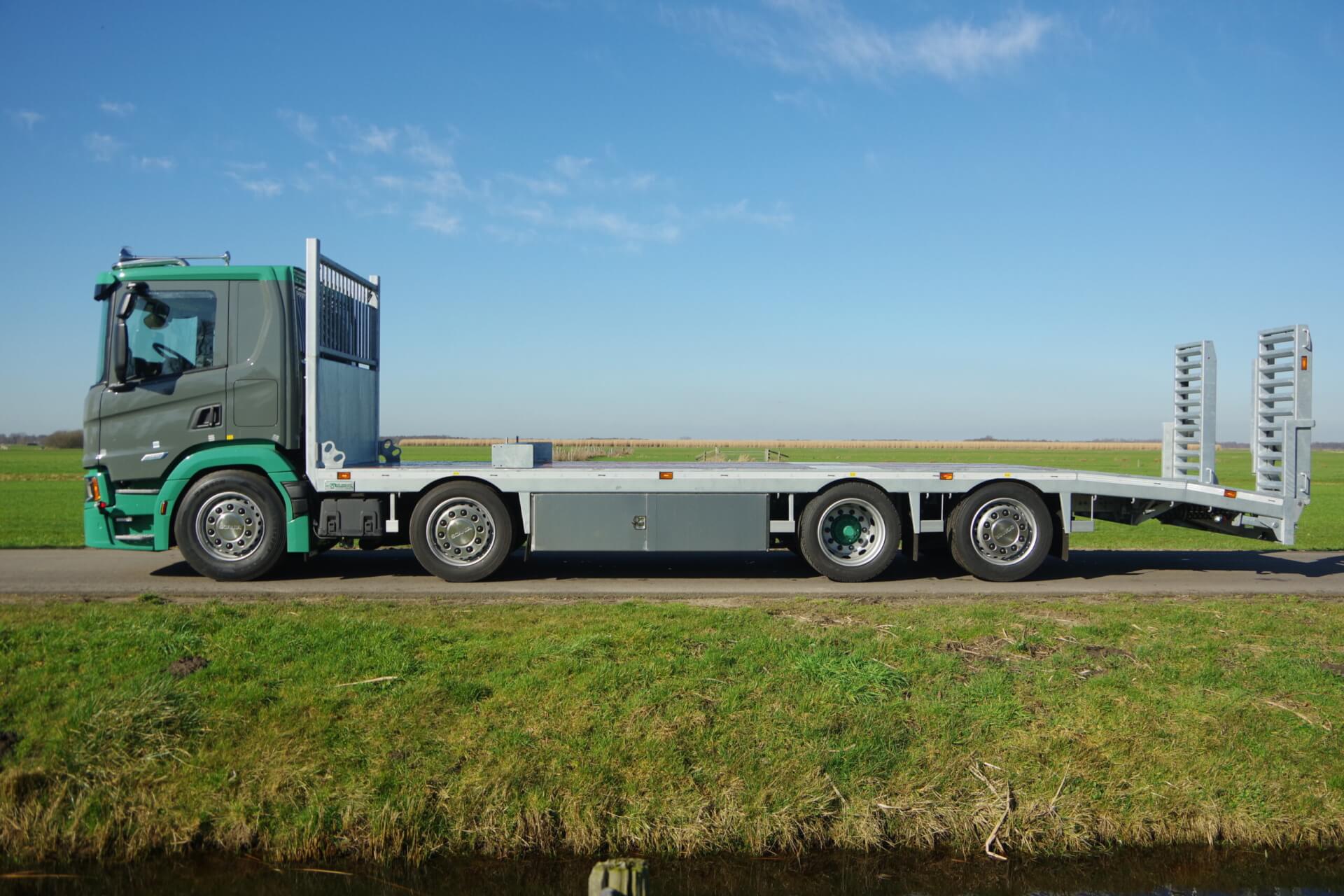 SCANIA_Oprijwagen_8x2_Berkhout-Schipluiden lz