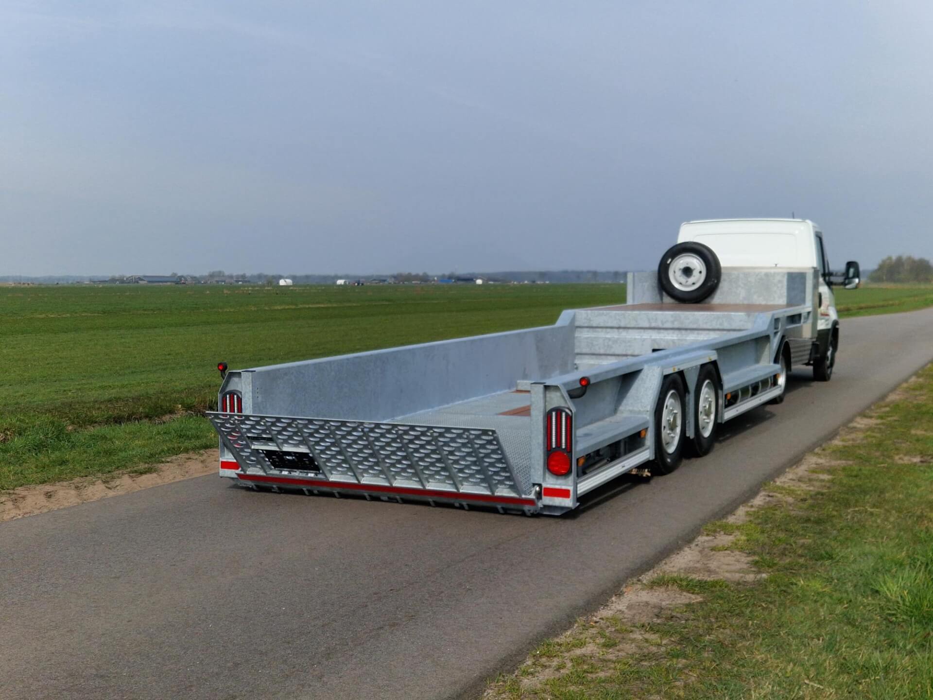 Superdiep 15 Ton 6.00x2.00m klep half open ra 1