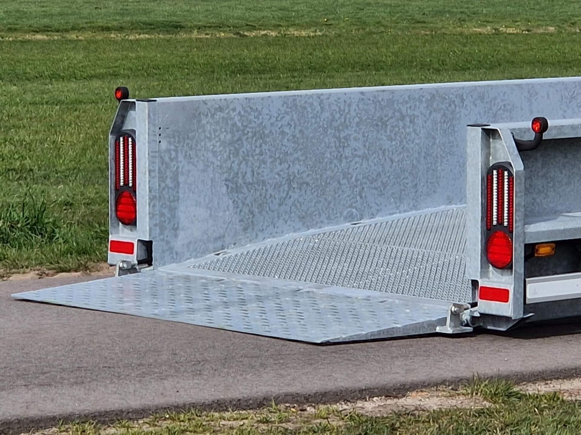 Superdiep 15 Ton 6.00x2.00m klep open close