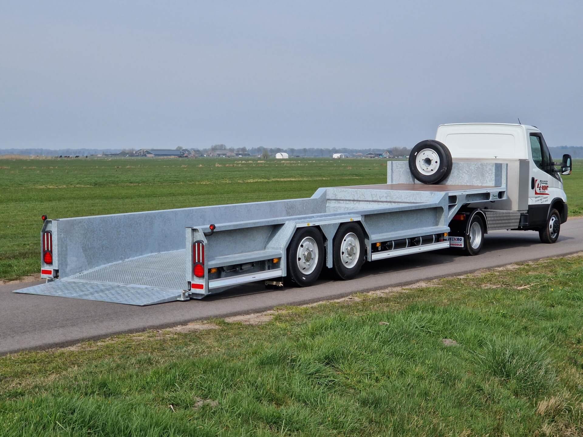 Superdiep 15 Ton 6.00x2.00m klep open ra 2 - hoofdfoto