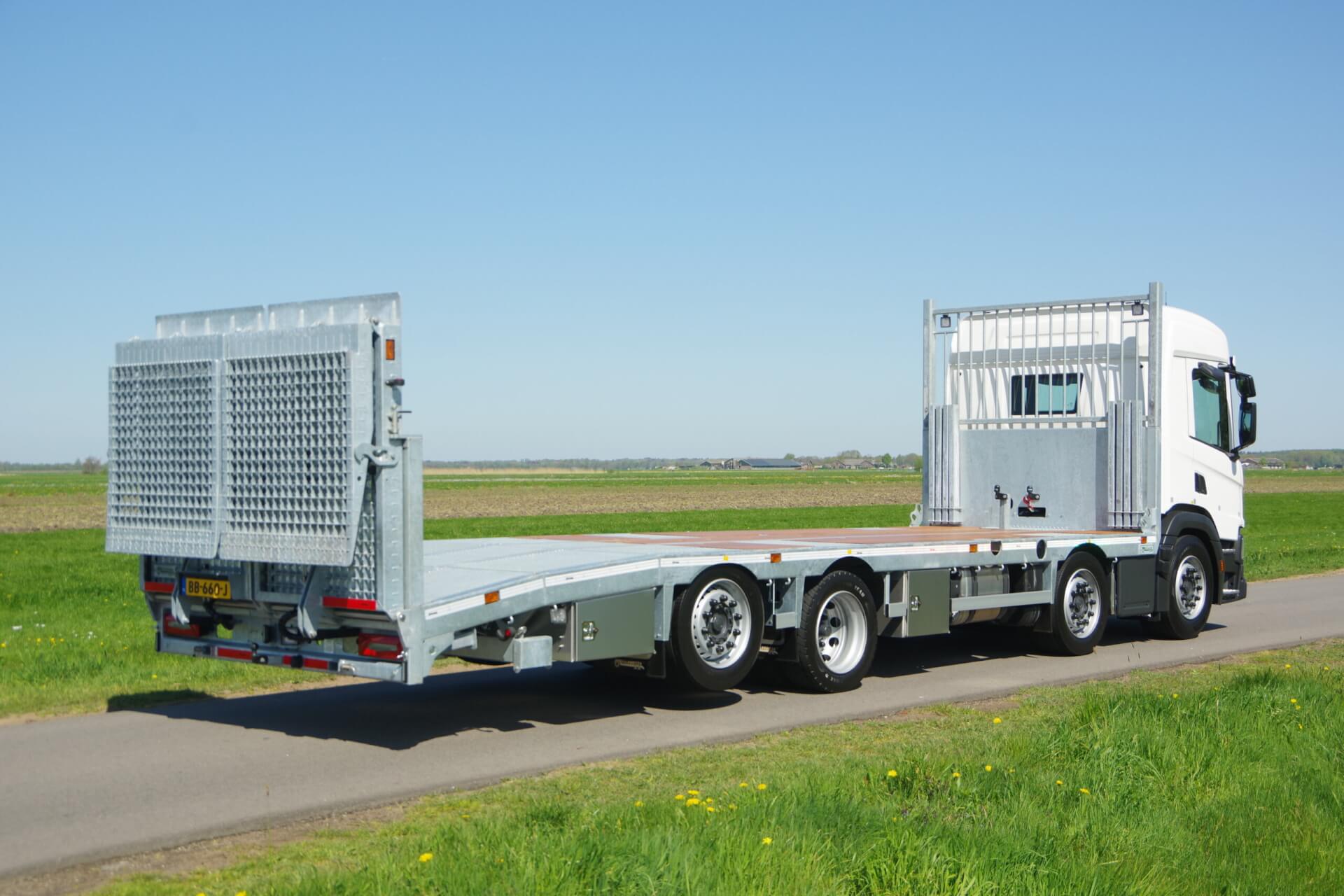 Veldhuizen SCANIA Oprijwagen 4-as 123-Machineverhuur ra 1
