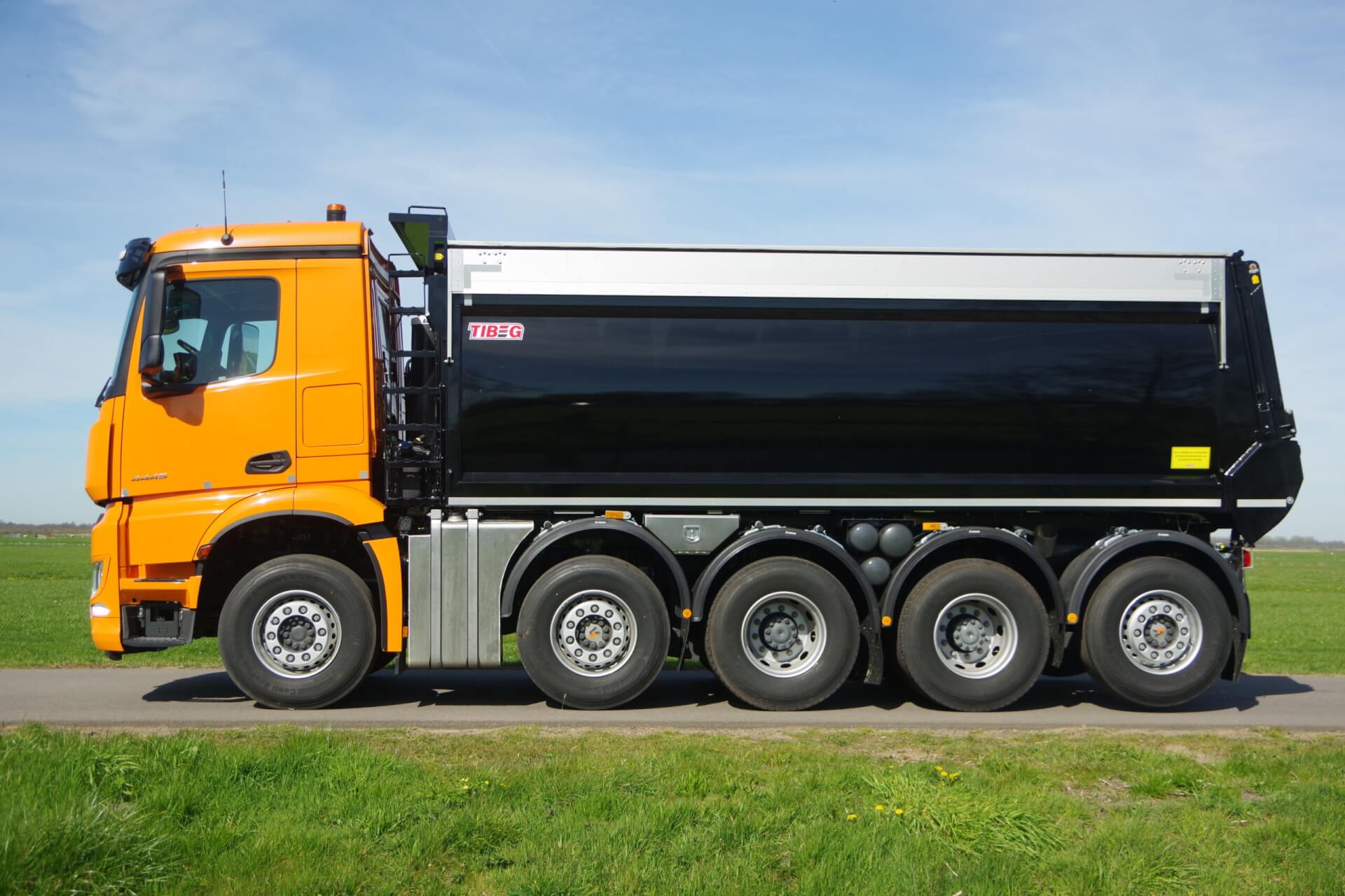 Veldhuizen_Mercedes_Quadro_TIBEG_Voorraad lz 1