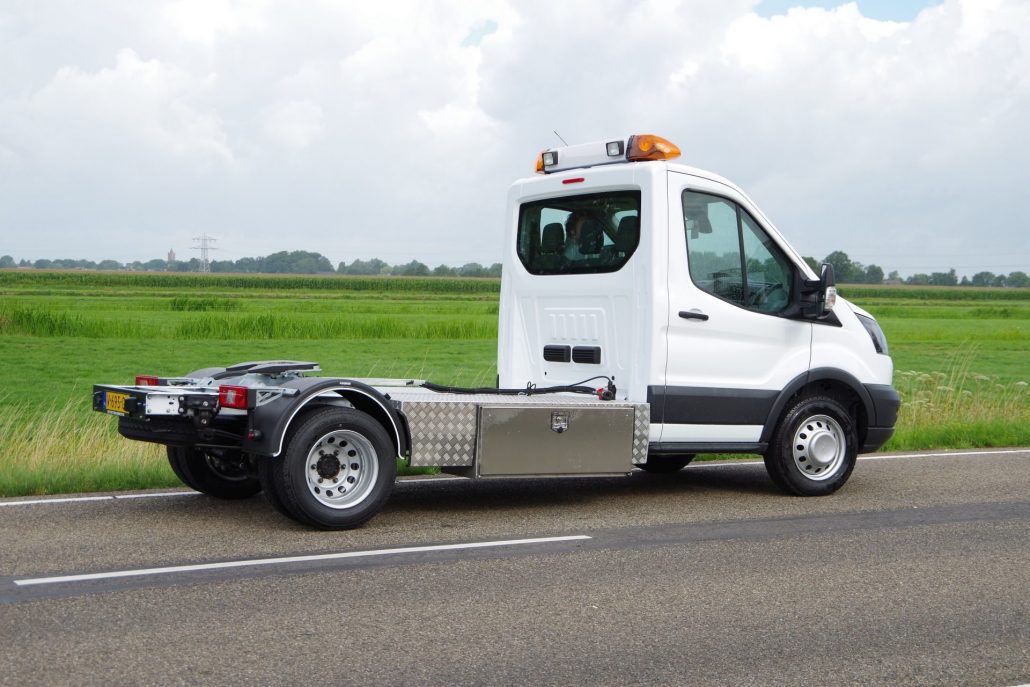 Ombouw Ford Transit naar trekker met elektrische compressor (7,2T/8,2T